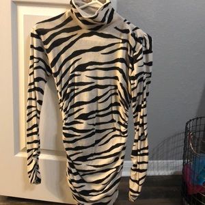 Zebra Ruched side turtleneck shirt